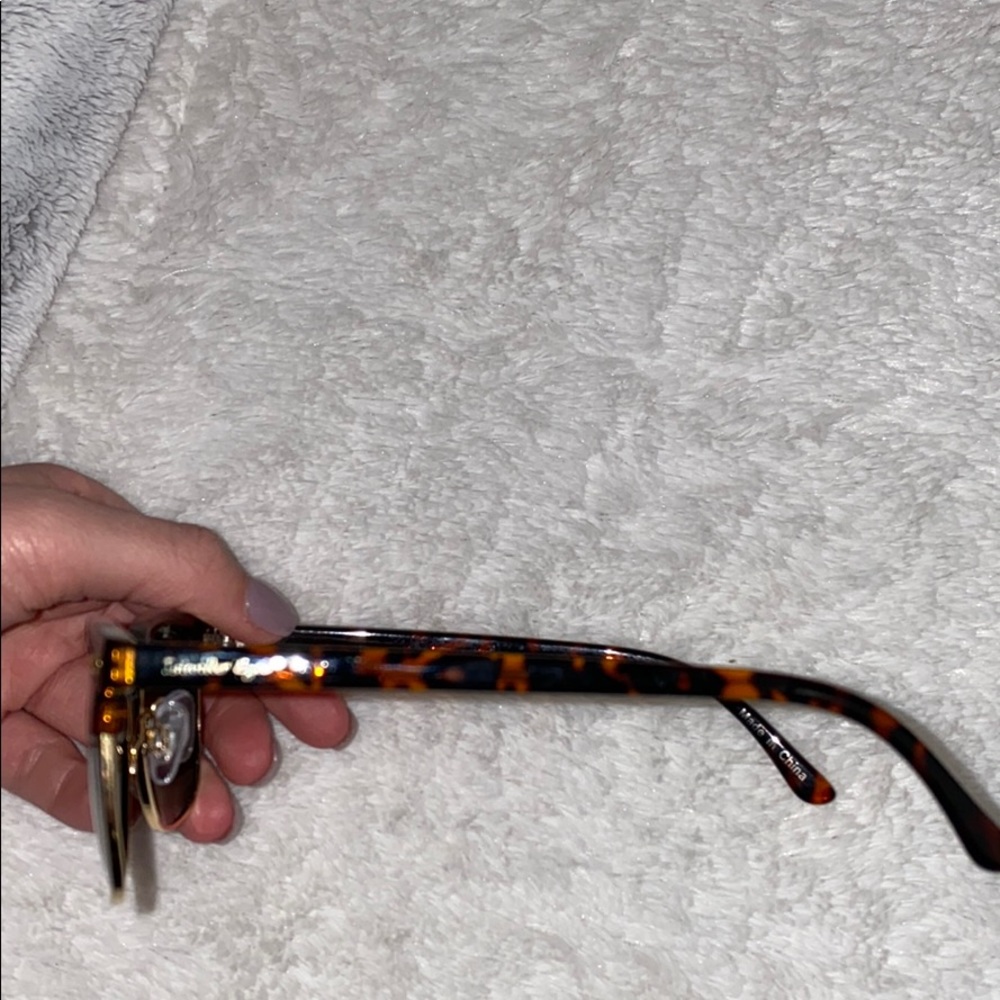 Sunglasses - Picture 2 of 4
